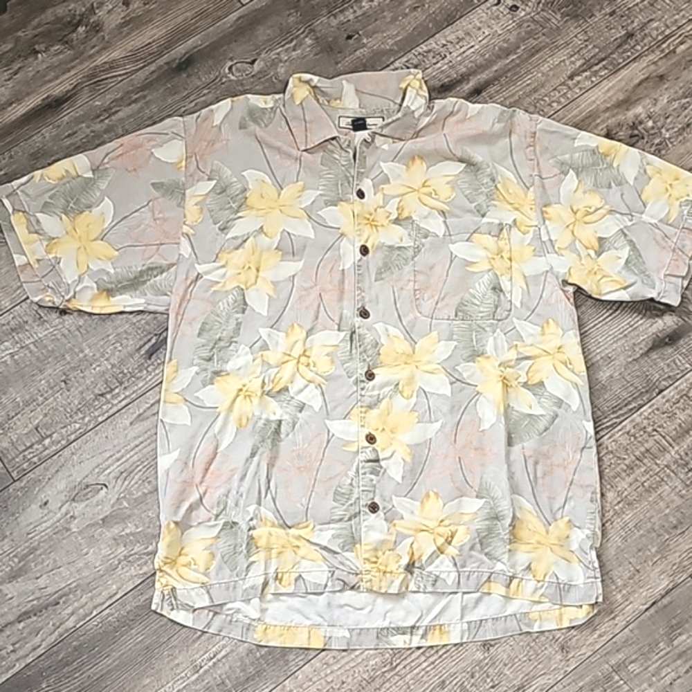 Tommy Bahama 100%Silk Button Up Floral Shirt